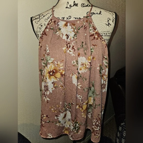 I Joah Womans Floral Top - Picture 1 of 8